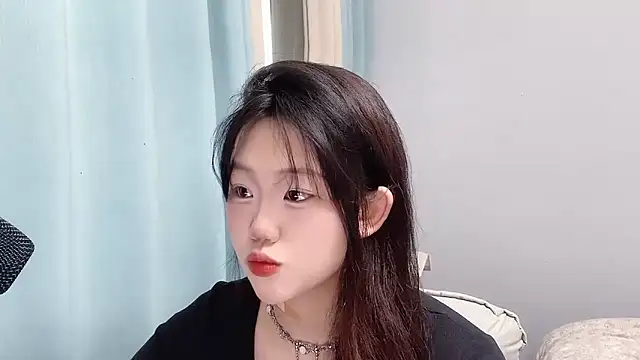 Lilababy00 online show from April 15, 2026, 2:17 am