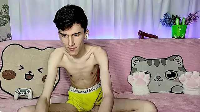 GoodBoyLuca online show from June 21, 2026, 12:27 am