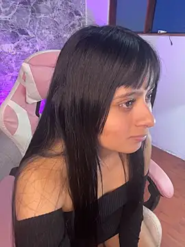 anni99  online show from April 9, 2026, 1:28 pm