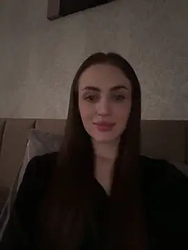 AlinaLove3213 online show from May 30, 2026, 5:07 pm