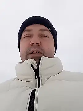 Luceriusbigass online show from January 8, 2026, 11:49 am