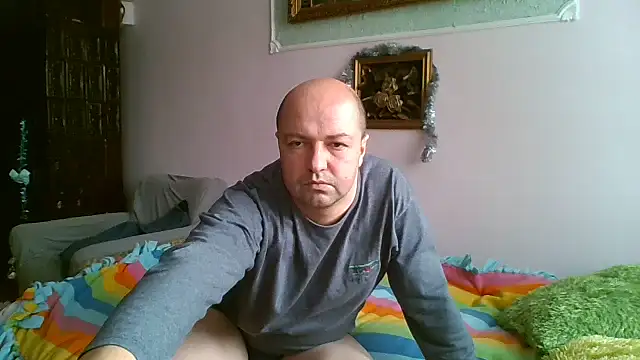 Snapshot of Luceriusbigass chatting on January 12, 2025, 11:39 am Luceriusbigass online show from January 12, 2025, 11:39 am