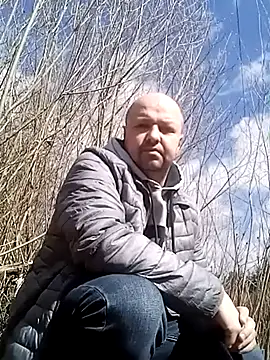 Snapshot of Luceriusbigass chatting on March 19, 2025, 11:28 am Luceriusbigass online show from March 19, 2025, 11:28 am