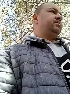 Snapshot of Luceriusbigass chatting on October 22, 2025, 10:15 am Luceriusbigass online show from October 22, 2025, 10:15 am