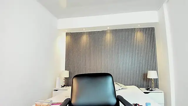 gaialewis online show from April 12, 2026, 12:41 pm