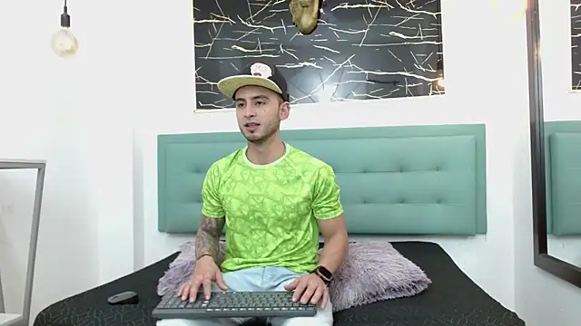 PowerLustX online show from June 1, 2026, 3:18 am