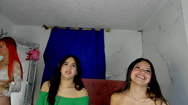 Snapshot of Kimora_Blaze chatting on May 13, 2026, 6:09 am Kimora Blaze online show from May 13, 2026, 6:09 am