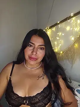 Antonella-corruso online show from May 14, 2026, 3:36 am