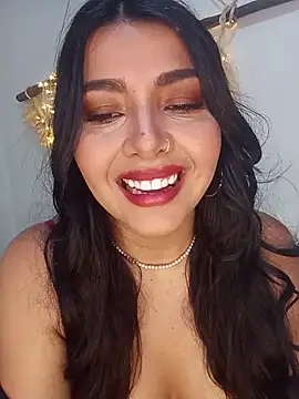 Antonella-corruso online show from May 7, 2026, 12:48 am