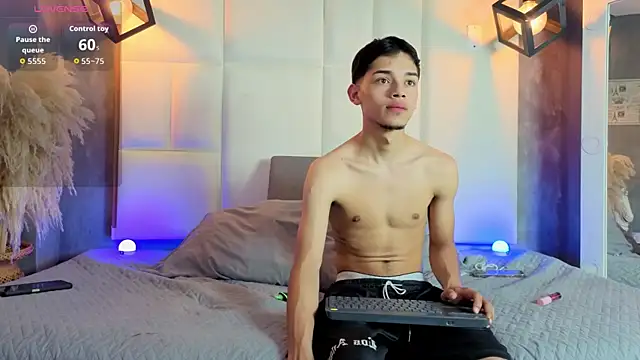 Eroticxcouple online show from April 11, 2026, 8:45 pm