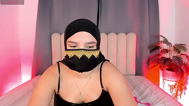 aziza dalila02 online show from April 14, 2026, 2:16 am