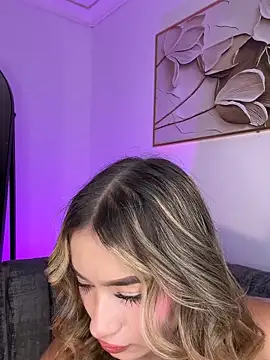 AmyRusso online show from April 22, 2026, 12:50 am