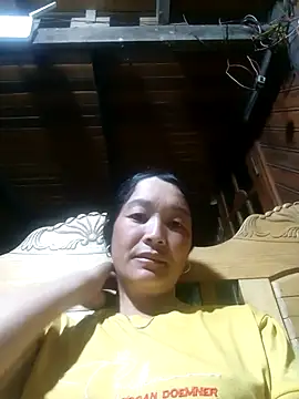 vanlucky2 online show from April 11, 2026, 2:32 pm