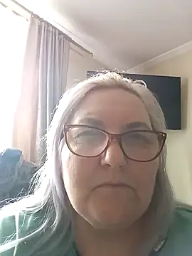 AureliaSky598 online show from April 23, 2026, 5:03 am
