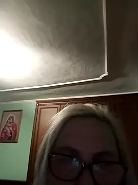 AureliaSky598 online show from May 3, 2026, 10:57 pm