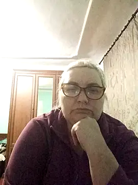 AureliaSky598 online show from April 23, 2026, 5:58 pm