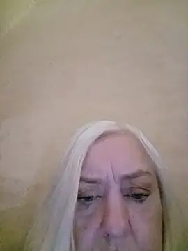 Snapshot of Julia20X chatting on July 11, 2026, 9:31 am Julia20X online show from July 11, 2026, 9:31 am