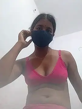 Shaniya03 online show from May 30, 2026, 9:04 am