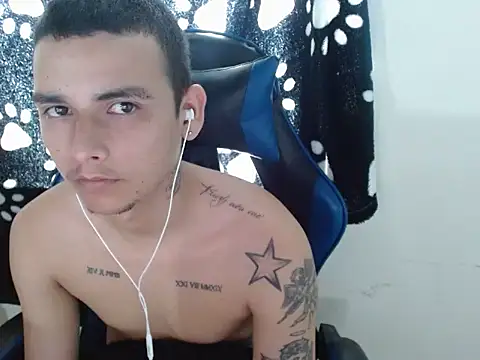 Snapshot of nino_oregano chatting on July 31, 2026, 5:43 pm nino oregano online show from July 31, 2026, 5:43 pm