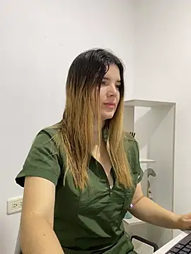 amelia 16 online show from May 25, 2026, 12:59 pm