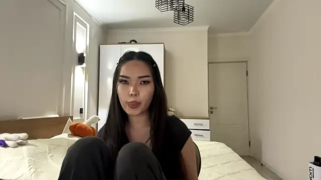 MardellHeavrin online show from April 13, 2026, 1:59 pm