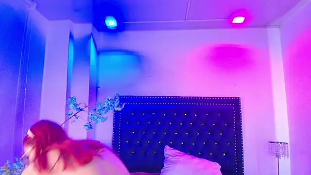 Amelie adams online show from April 15, 2026, 11:05 am