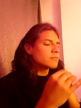 Leilany sexy online show from April 15, 2026, 6:30 am