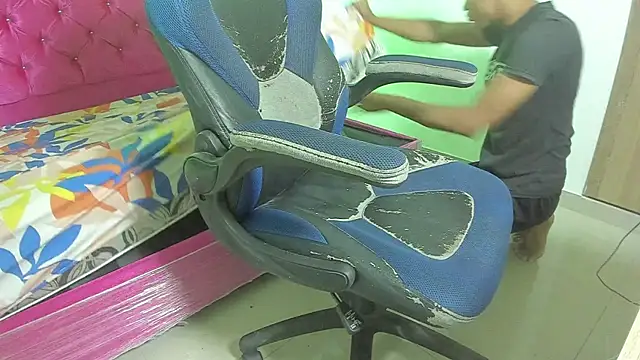 skinny sam online show from April 18, 2026, 2:47 am