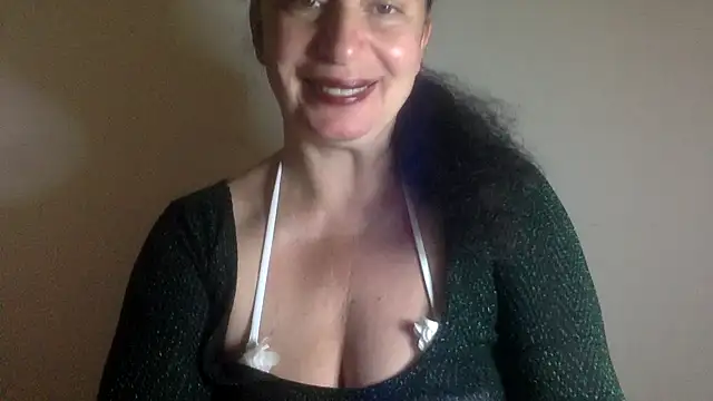 Lizzaa80 online show from June 11, 2026, 6:16 pm