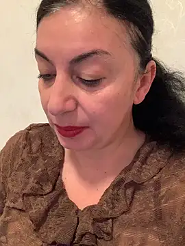 Lizzaa80 online show from April 26, 2026, 8:22 am