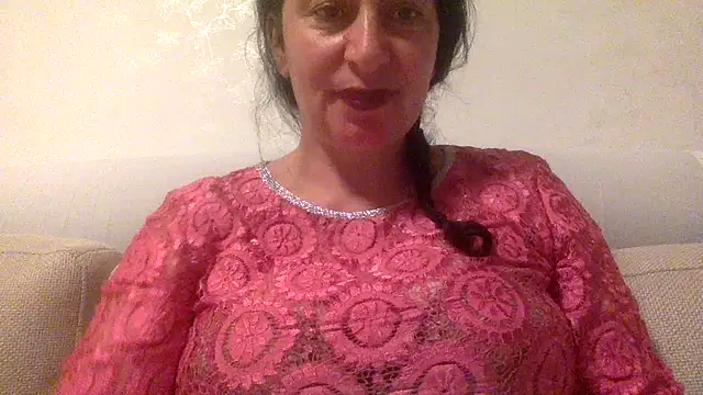 Lizzaa80 online show from June 19, 2026, 8:47 pm
