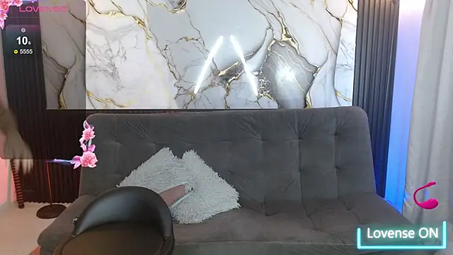 naughtty doll online show from April 15, 2026, 6:34 pm