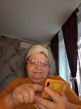 MartaMia68 online show from June 3, 2026, 5:06 pm