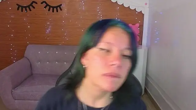 lewii t online show from April 17, 2026, 3:26 pm