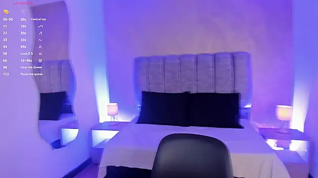 Yensy 2614 online show from April 14, 2026, 7:41 pm