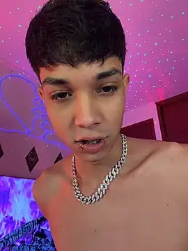 RoughDiamond  online show from August 7, 2026, 12:49 am