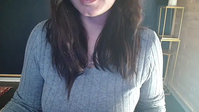 NicoleLove  online show from April 14, 2026, 6:40 am