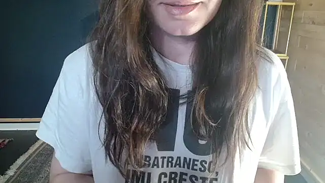 NicoleLove  online show from May 31, 2026, 6:19 am