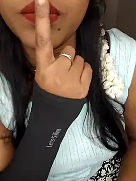 Tamilmoon006 online show from July 24, 2026, 5:14 am