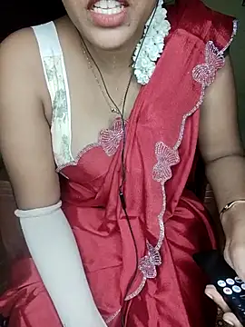 Snapshot of Tamilmoon006 chatting on May 28, 2026, 2:56 pm Tamilmoon006 online show from May 28, 2026, 2:56 pm