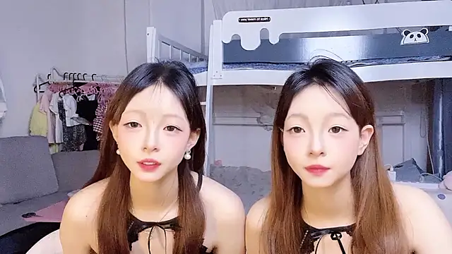 xiaoqiao-daqiao online show from April 14, 2026, 12:32 pm