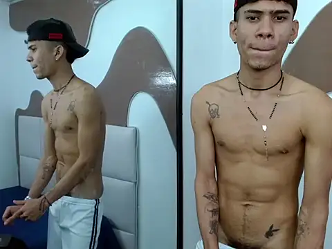 Skinny cute Alyer online show from April 11, 2026, 7:45 am