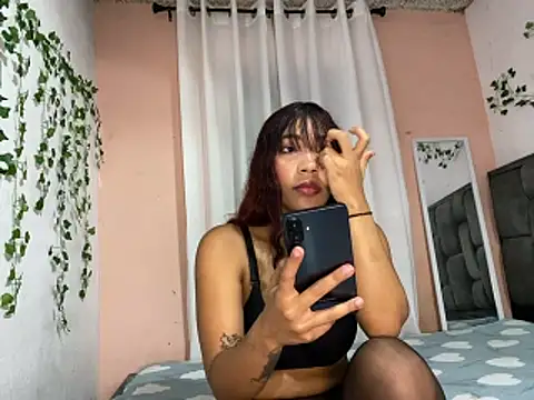 Dayle69 online show from April 13, 2026, 12:14 am