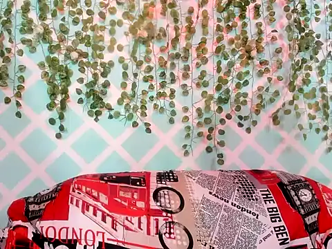 Selene 333 hot online show from April 11, 2026, 5:16 pm