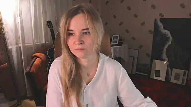 Snapshot of MiaSparkes chatting on June 17, 2026, 10:58 am MiaSparkes online show from June 17, 2026, 10:58 am
