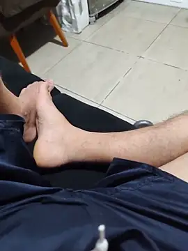 Fofinho44 online show from May 15, 2026, 10:52 pm