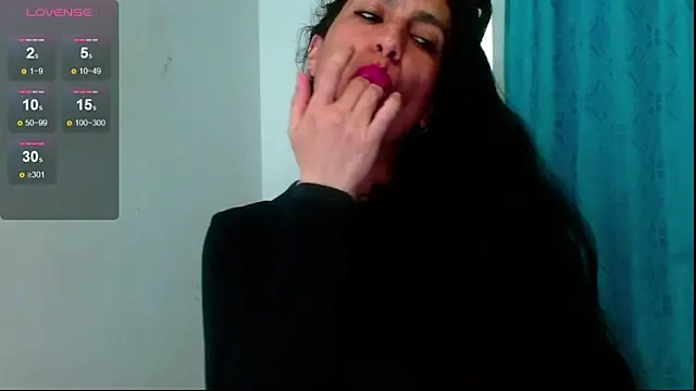 diosa gil online show from June 14, 2026, 2:24 am