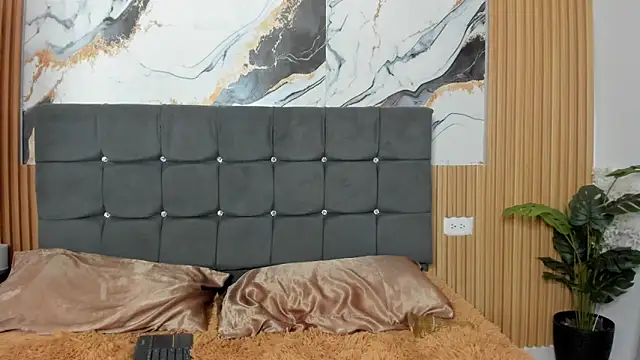 magical muse122 online show from April 18, 2026, 7:58 pm