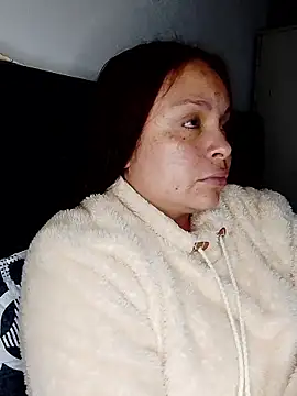 Lina19 93 online show from April 21, 2026, 3:02 am
