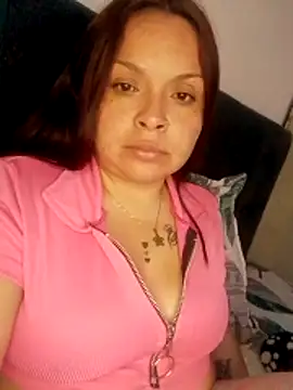 Lina19 93 online show from April 28, 2026, 1:04 am